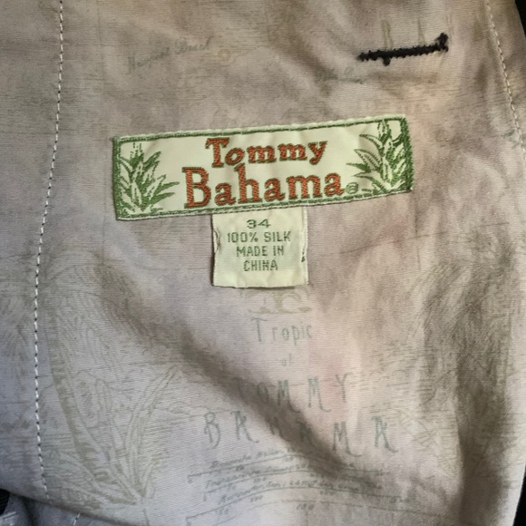 Tommy Bahama Shorts - Picture 2 of 3